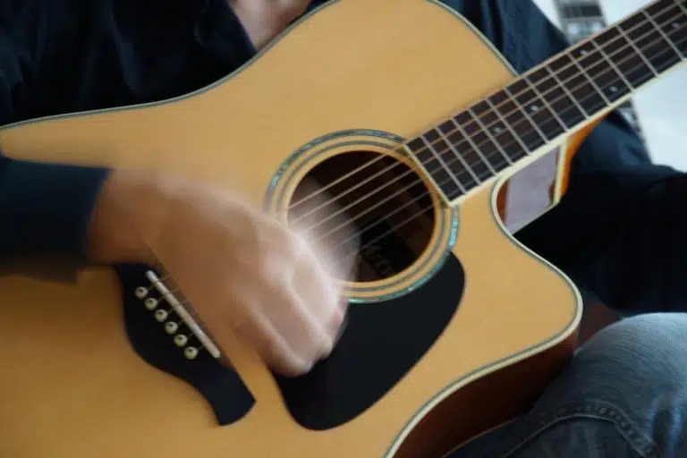 Tipps für die erste Gitarre