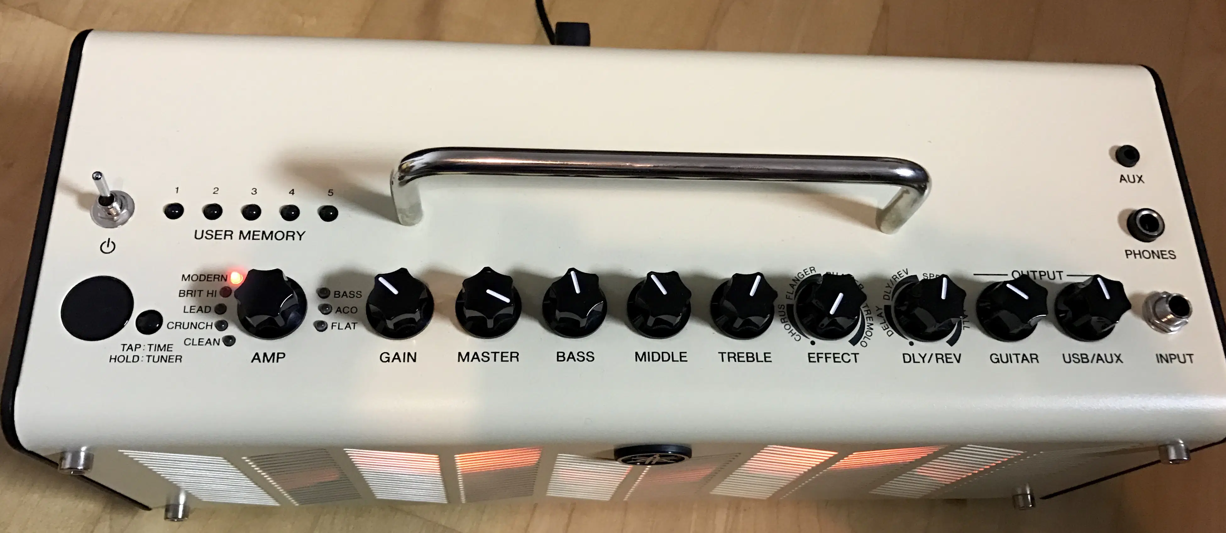 Yamaha THR10 Front